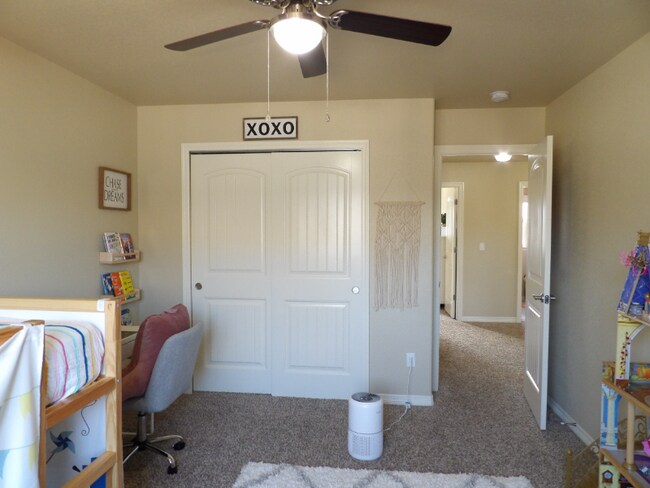 Building Photo - 6343 Wallowing Way