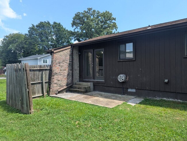 Building Photo - 4751 Tessie Ln