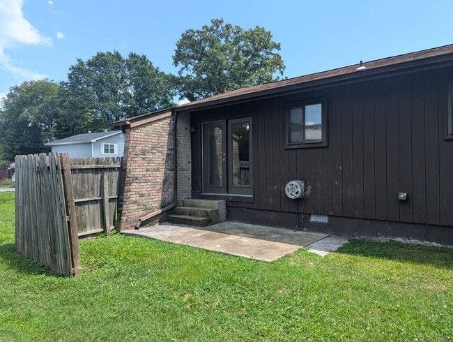 Building Photo - 4753 Tessie Ln