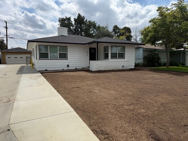 Building Photo - Newly remodeled 3 bedroom 2 bath