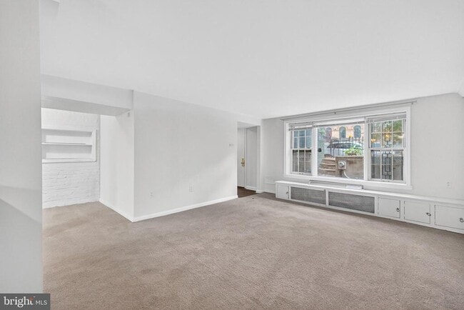 Building Photo - 1745 Lanier Pl NW