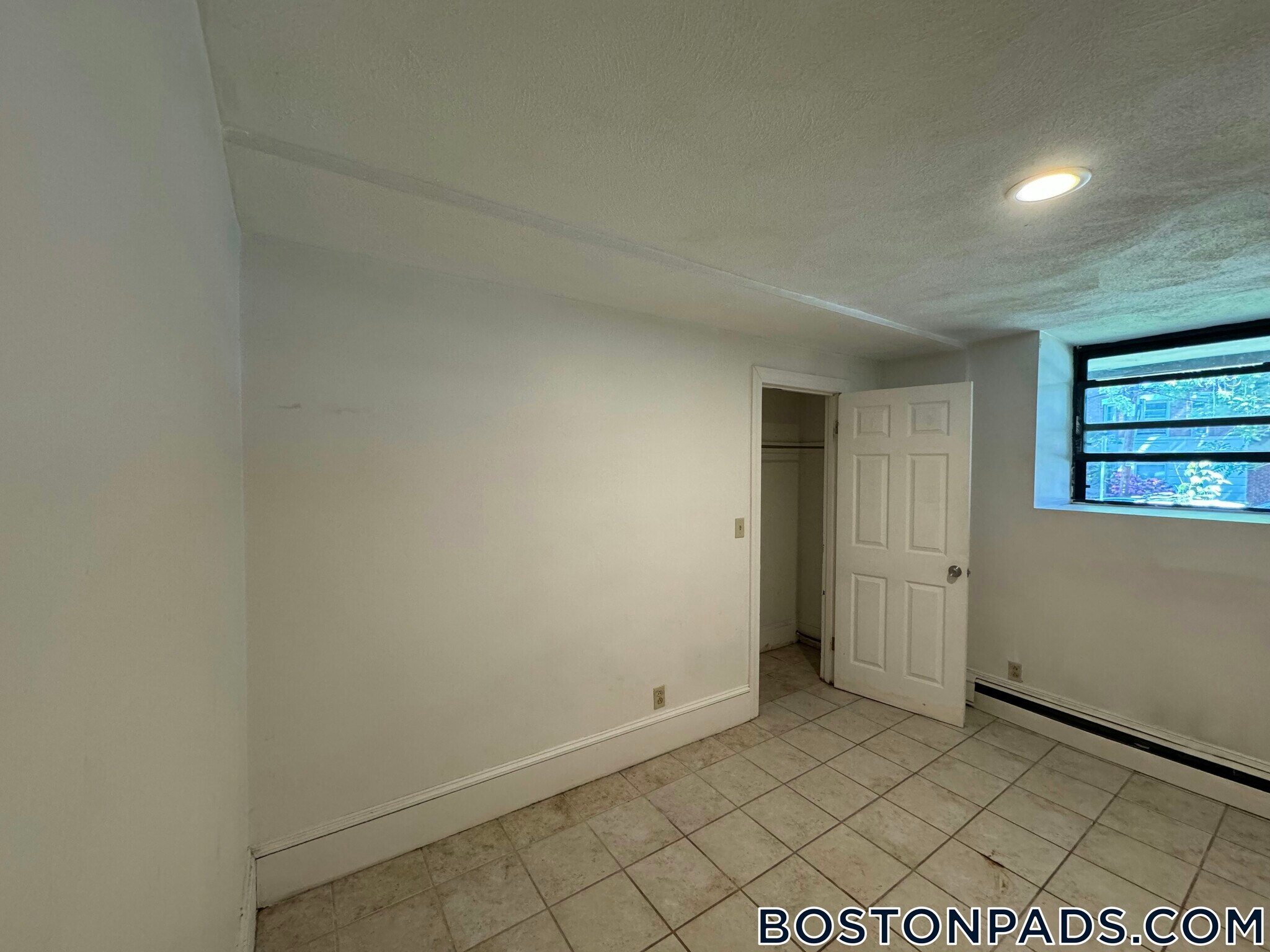 Building Photo - 132 Chiswick Rd