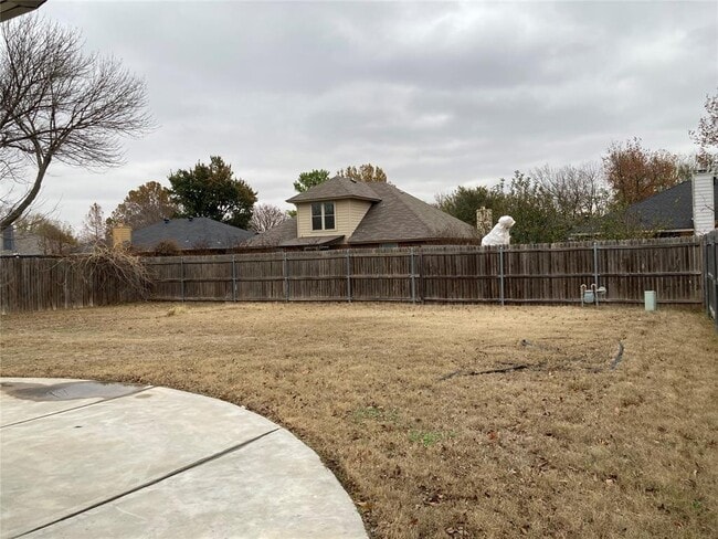 Building Photo - 405 Rhoades Ct