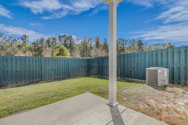 Building Photo - 116 Ainsdale Dr