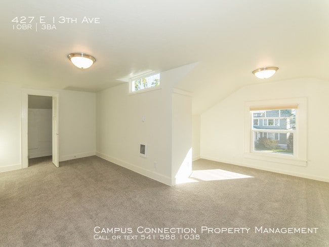 Building Photo - 427 E 13th Ave