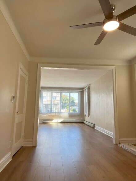 Building Photo - 120 W 45th St