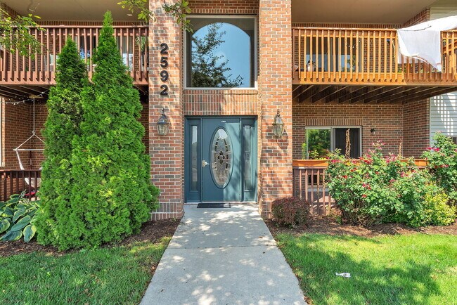 Building Photo - 2592 Eagles Cir