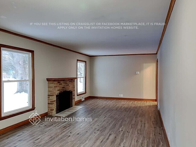 Building Photo - 2940 Orchard Ave N