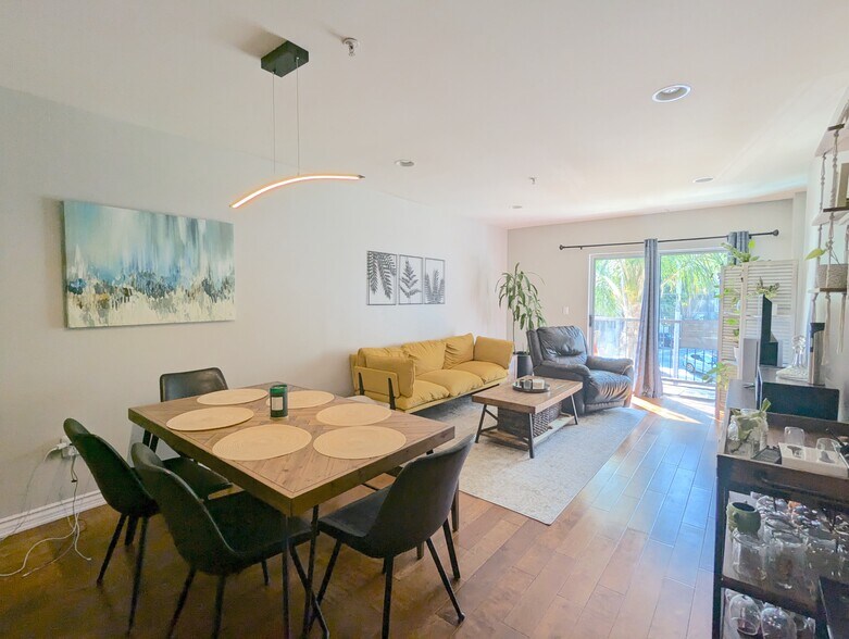 Living Room - 7100 Alvern St