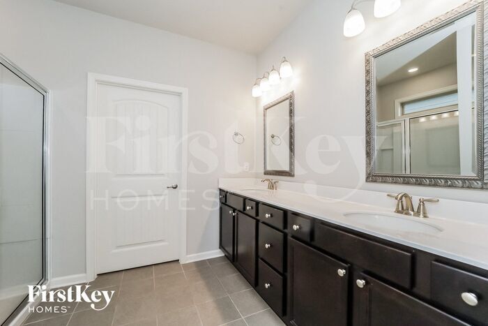 Building Photo - 1017 Creekhead Dr