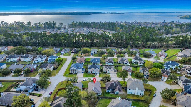 Building Photo - 8719 Sailing Dr