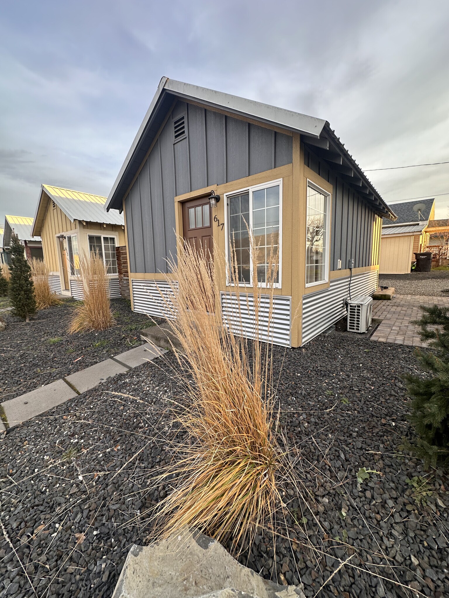 Building Photo - 617 Fair St