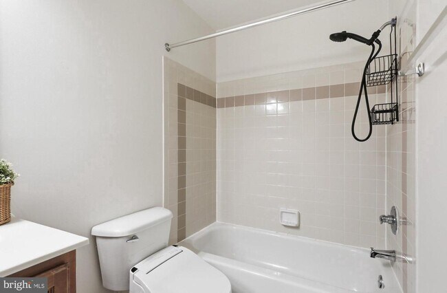 Building Photo - 1710 Abercromby Ct