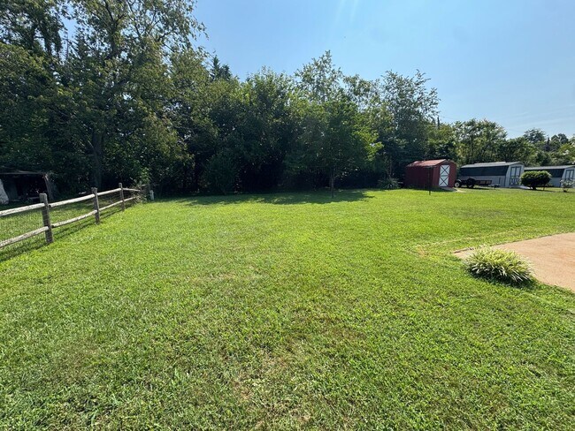 Building Photo - 312 Foreston Dr