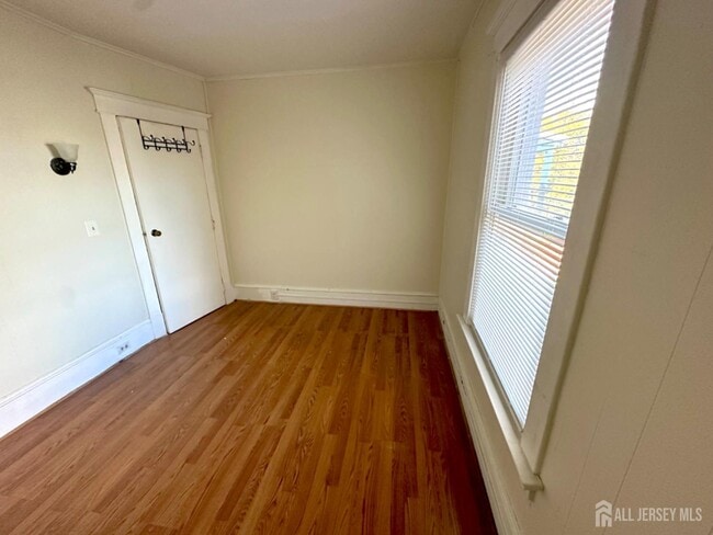 Building Photo - 151 N Broadway