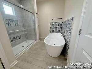 Building Photo - 2137 Fuller Dr