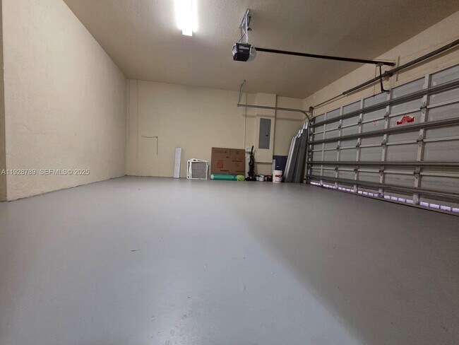 Building Photo - 8841 W 34th Ct