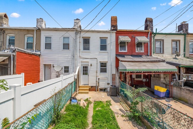 Building Photo - 146 N Ellwood Ave