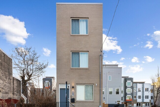 Building Photo - 1936 N 3rd St