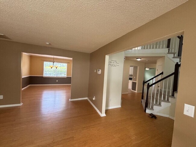 Building Photo - 3301 Sacramento Dr