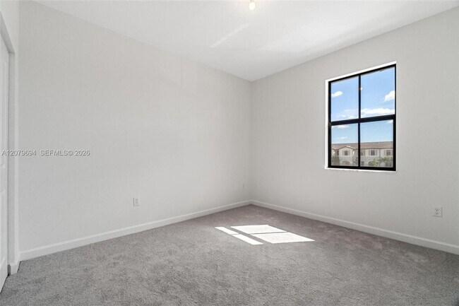 Building Photo - 12923 SW 231st Ter