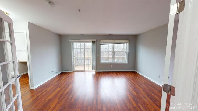 Building Photo - 2970 Barclay Wy