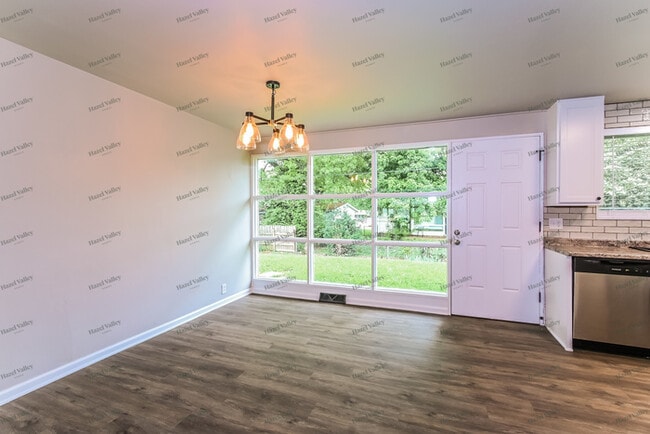 Building Photo - 10531 Rothwell Dr