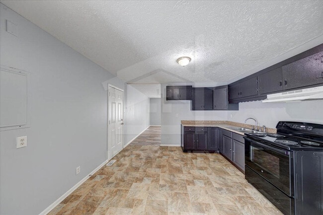 Building Photo - 4007 Downes Dr