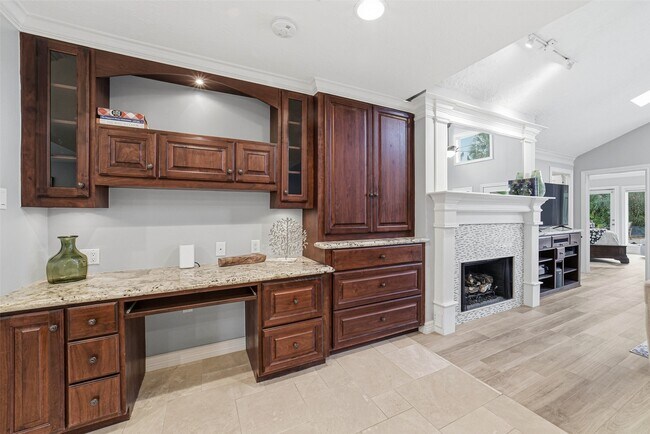 Building Photo - 4600 Huisache St