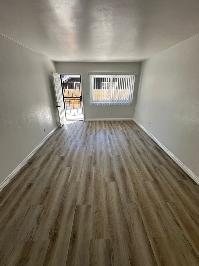 Building Photo - 4061 Ohio St