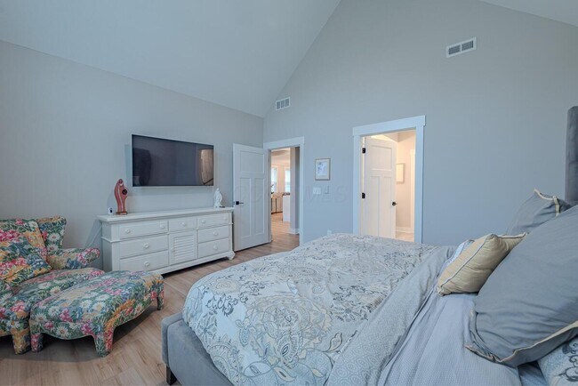 Building Photo - 8838 Eliot Dr