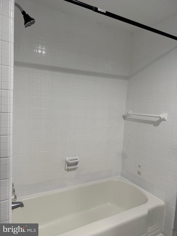 Building Photo - 10570 Main St