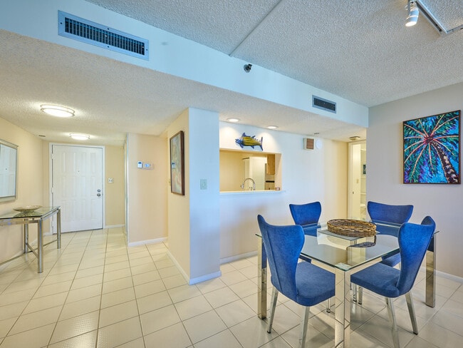Building Photo - 3420 S Ocean Blvd