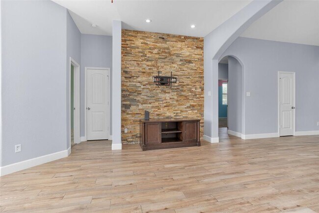 Building Photo - 5219 Rosehill Ridge Ct