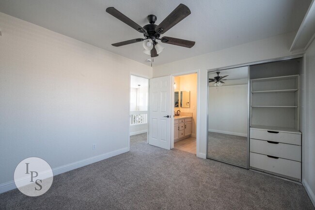 Building Photo - Fresno CUSD Home, 4BR/3BA, Newly Remodeled...