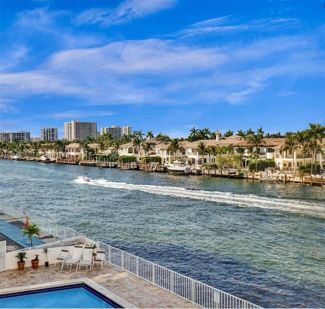 Building Photo - 1400 S Ocean Dr