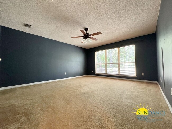 Building Photo - Cul-de-Sac Charm: Beautiful 4 Bedroom Home in Mary Esther Near Beaches and Bases!