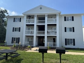 Building Photo - The Meadows at Durkin