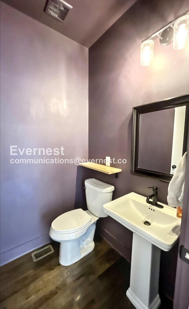 Building Photo - 174 Lynda Cir