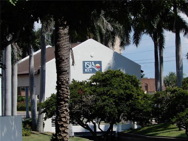 Building Photo - 5277 Isla Key Blvd S