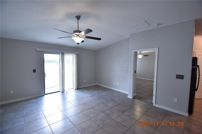 Building Photo - 10120 Carloway Hills Dr