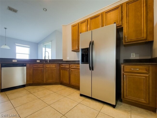 Building Photo - 2345 Golden Aster St