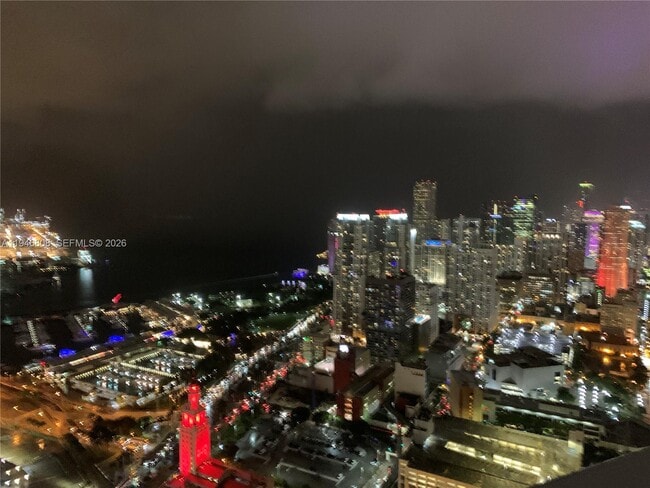 Building Photo - 851 NE 1st Ave