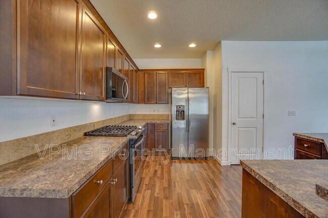 Building Photo - 5941 NE 48th St
