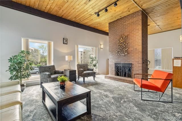 Building Photo - 7040 E Girard Ave