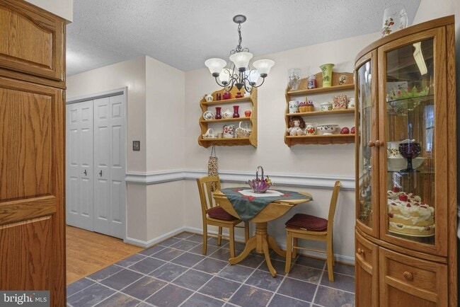 Building Photo - 4949 Idlewilde Rd