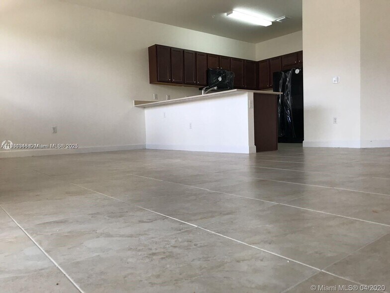 Building Photo - 230 NW 109th Ave