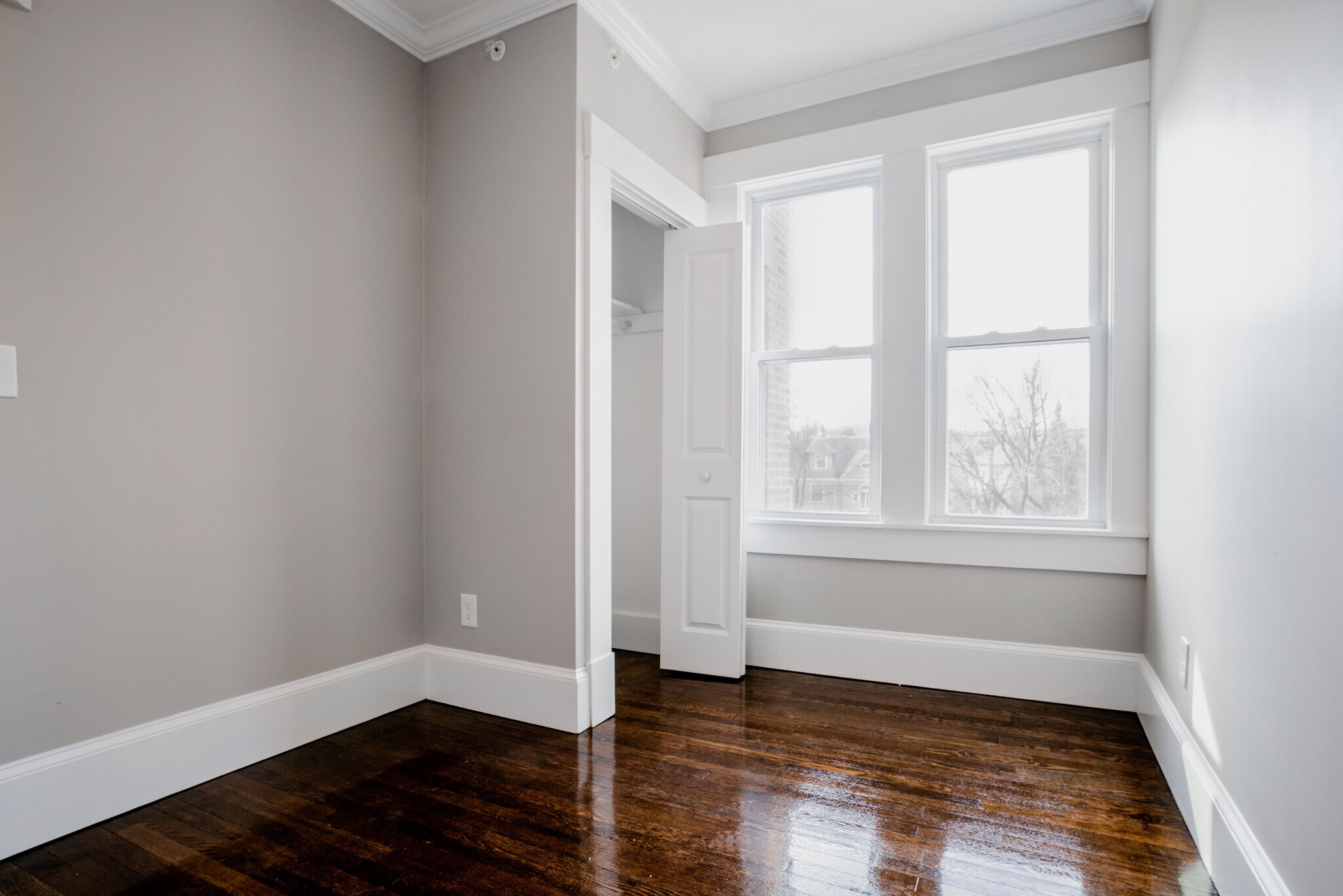 Building Photo - 53 Strathmore Rd