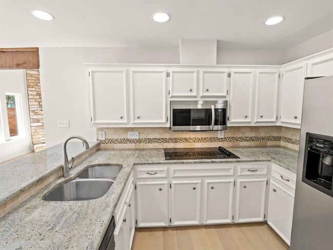 Building Photo - 4713 Trail Crest Cir