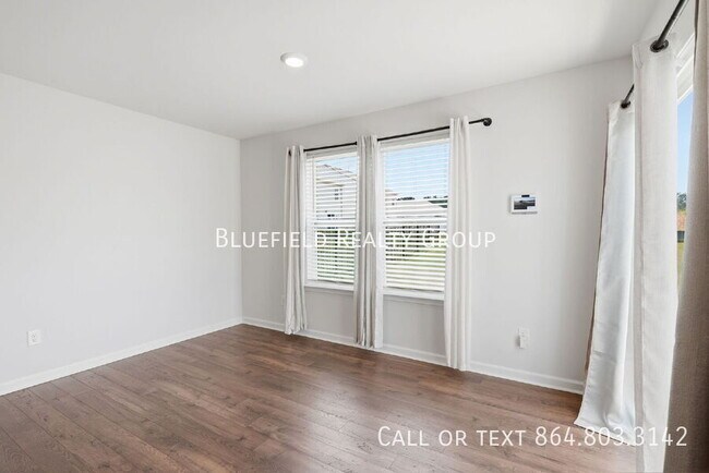 Building Photo - 1313 Duffers Ln